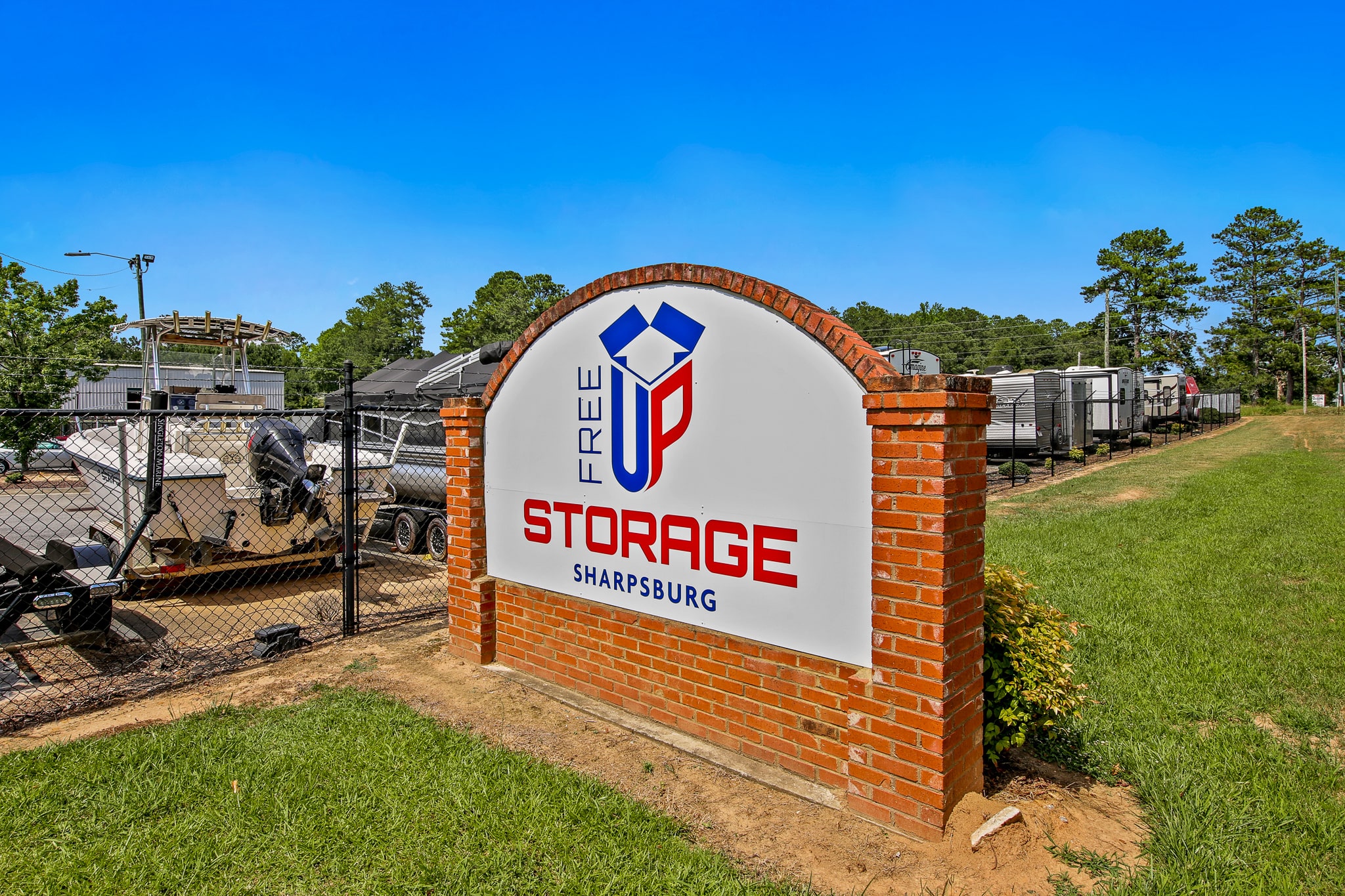 FreeUp Storage Sharpsburg Sign